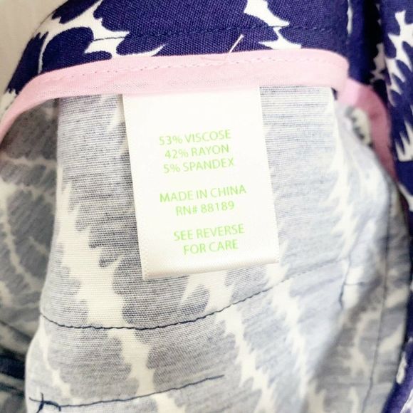 ❌SOLD❌ Lilly Pulitzer Women’s Peggy Zebra Print Blue White Pants Size 4 - Picture 9 of 12